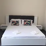 Rabi Park Residence-Large Room *