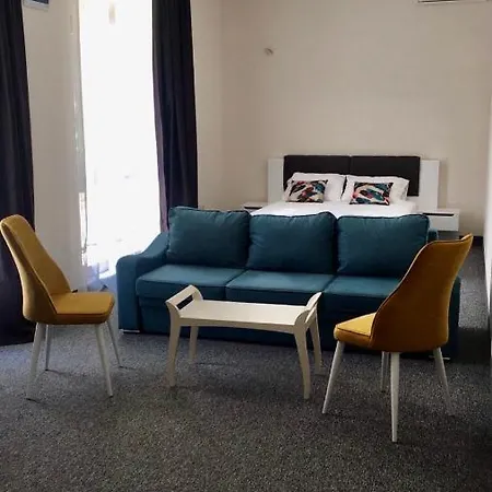 Blue Horizon II Deluxe Apartment דירה